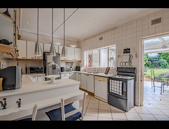 3 BEDROOM HOUSE FOR SALE IN FLORENTIA
